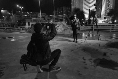 Batumi, Georgia - 11 Aralık 2021: Sahne arkası fotoğrafçılık