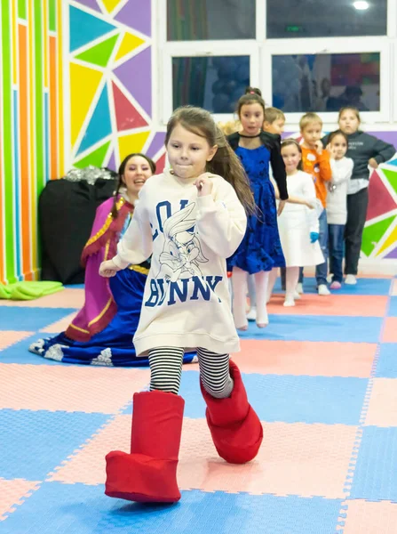 Batumi Gruzja Grudnia 2022 Przedstawienie Noworoczne Dla Dzieci — Zdjęcie stockowe