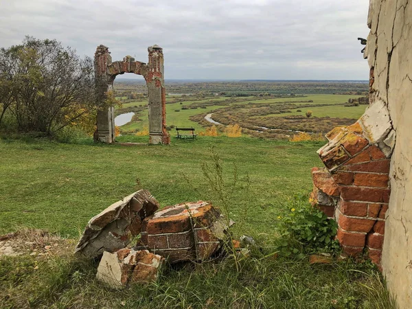 Una Casa Solariega Abandonada Las Afueras Ciudad Gorbatov — Foto de Stock