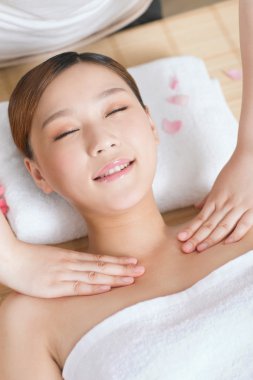mulher adora massagem