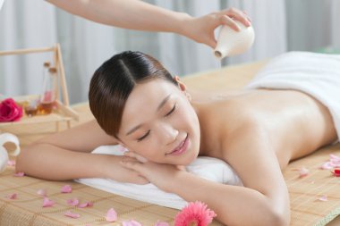 mulher adora massagem