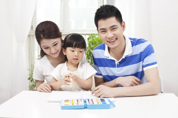 Family writing graffiti — Stock Photo, Image