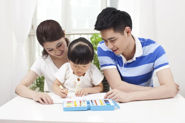 Family writing graffiti — Stock Photo, Image