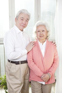 Yaşlı çift.