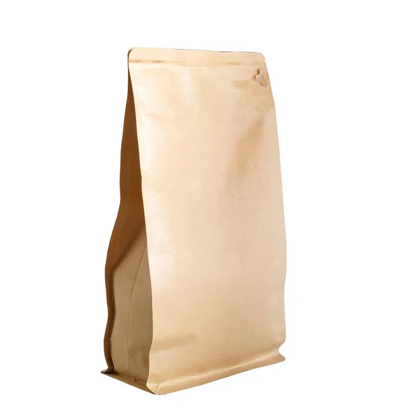 Bruine Folie Plastic Zak Koffie Zak Geïsoleerd Witte Achtergrond — Stockfoto