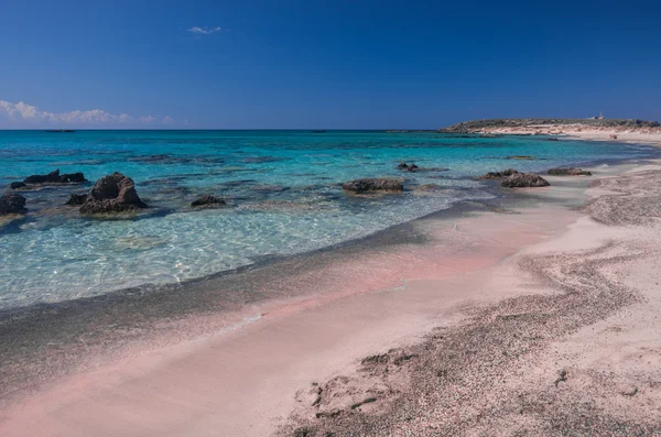 Růžový písek v pláž elafonisi — Stock fotografie