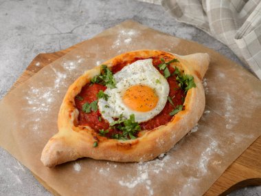 Adjarian Gürcistan mutfağında khachapuri. Yüksek kalite fotoğraf