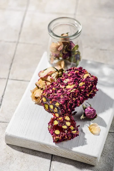 Türk tatlıları fındıklı lukum. Yüksek kalite fotoğraf