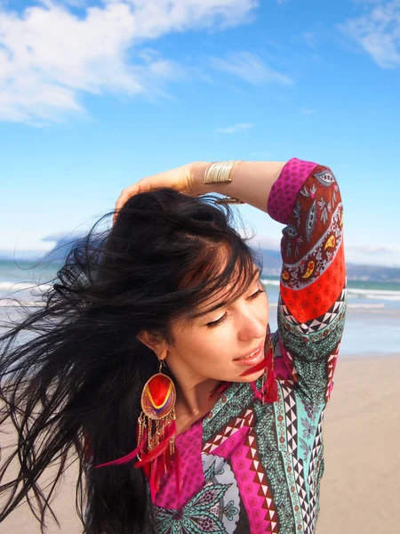 Flicka i orientaliska kläder. — Stockfoto