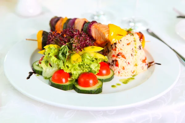 Piatto nel ristorante — Foto Stock