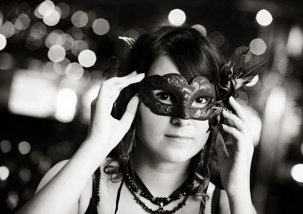 Girl in venetian mask — Stock Photo, Image