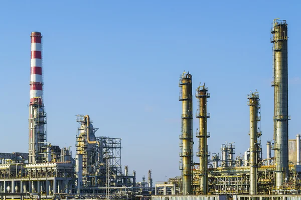 Installations of an oil and gas refinery — Stock Photo, Image