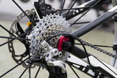 Bisiklet sprockets ve arka vites