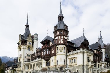 Romanya 'nın Sinaia kentindeki Peles Kalesi