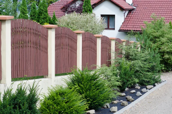 Red wooden fence — Stock Photo, Image