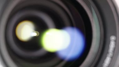 Optik Camda Fişekli Makro Kamera Mercekleri. Yakınlaştırma Kamerası Merceklerinin İşlemi
