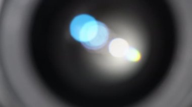 Makro kamera mercekleri ve açıklık bıçakları. Optik Mercek Gözlüklerinde İşaret Fişeği