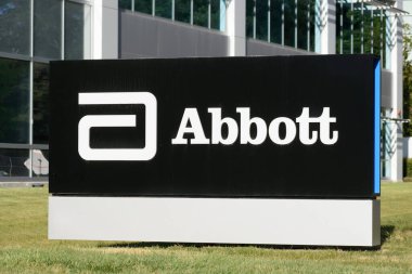 Abbott Laboratuvarları logosu ve imzası Silikon Vadisi 'ndeki şirket ofisine yakın. Abbott Laboratuvarı bir Amerikan sağlık şirketi. - Sunnyvale, Kaliforniya, ABD, 2022