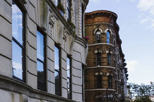 Fila Edificios Residenciales Piedra Caliza Piedra Rojiza Brooklyn — Foto de Stock