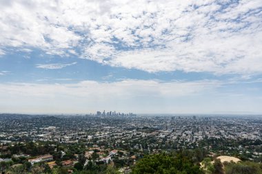 Kaliforniya 'daki Los Angeles' ın gözlemevinden havadan görünüşü