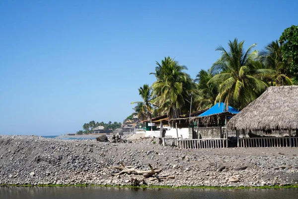 Uitzicht Toeristisch Dorp Tunco Salvador Hutten Palmbomen Aan Kust Van — Stockfoto