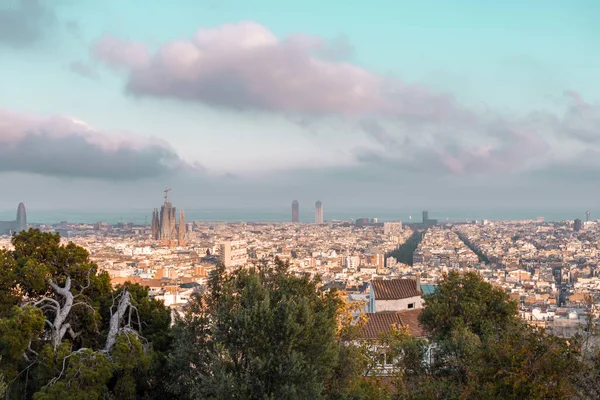 Повітряний Вид Барселони Місто Сонячний День Віддалені Будинки Вулиці — стокове фото