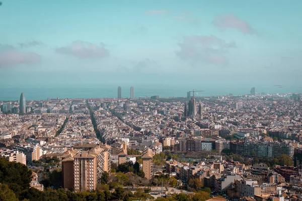 Luchtfoto Van Stad Barcelona Een Zonnige Dag Residentiële Gebouwen Straten — Stockfoto