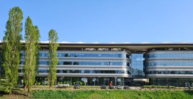 Luigi Einaudi Kampüsü, Torino Üniversitesi 'nin Dora Nehri üzerinde oldukça modern bir mimari kompleks.