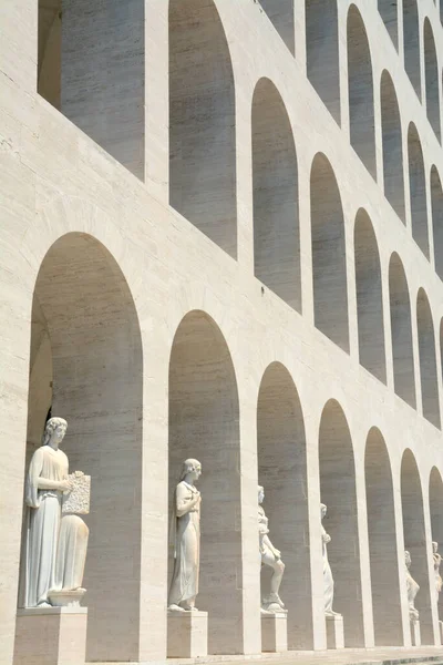 Palazzo Della Civilt Italiana Находится Риме Районе Eur Любимый Футуристами — стоковое фото
