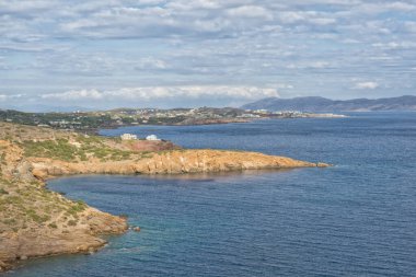 Myrtoan Denizi ve Sounion seyahatinin manzarası