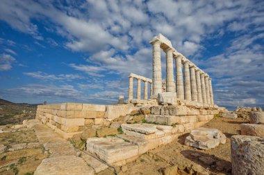 Poseidon Tapınağı dokulu mavi gökyüzü, Sounion, Yunanistan