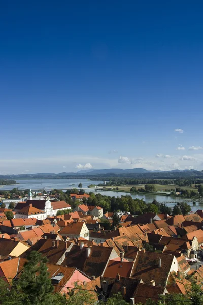 Röda tak — Stockfoto