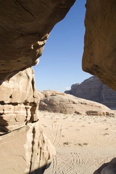 El desierto de ron wadi en Jordania. — Foto de Stock