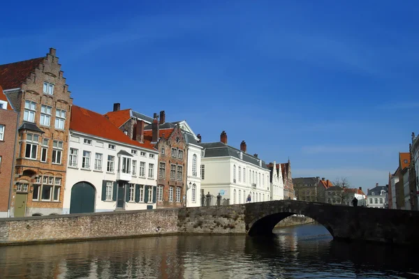 Domy v Bruggách — Stock fotografie