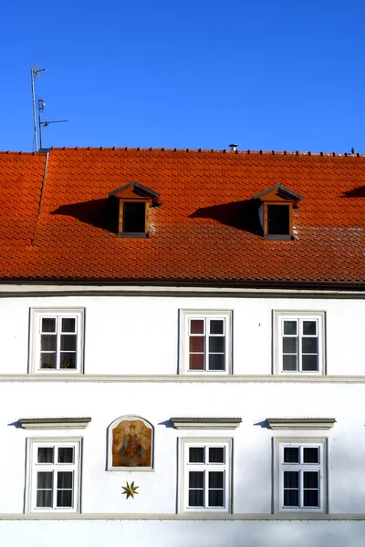 Red rooftop in Prague. — Stock Photo, Image