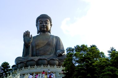 Tian Buda lantau tan