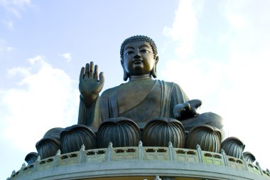 Tian Buda lantau tan
