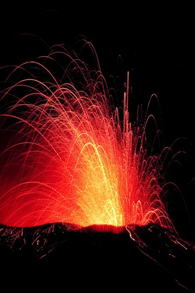 Vulcano in eruzione — Foto Stock