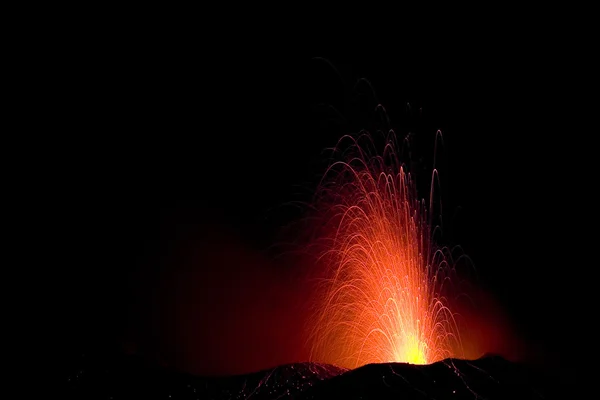 Vulcano in eruzione — Foto Stock