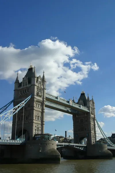 London bridge Londra İngiltere. — Stok fotoğraf