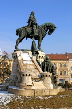 maytas coryinus heykeli