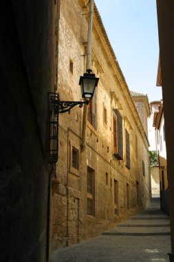 dar sokaklar tepelik