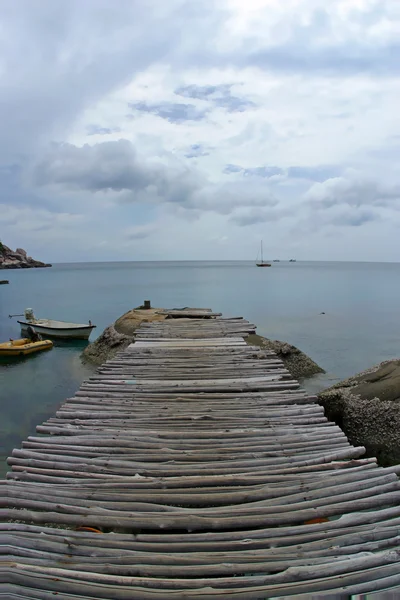 Drewniane molo na koh tao, Tajlandia — Zdjęcie stockowe