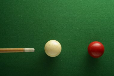 Bilardo düz tek atış