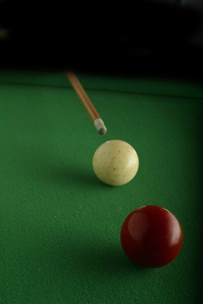 Billiards straight single shot