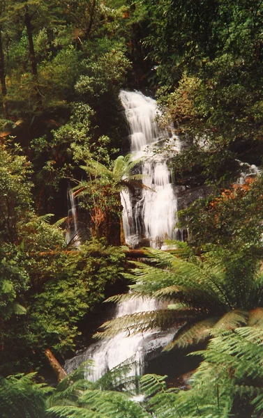 Vackra vattenfall — Stockfoto