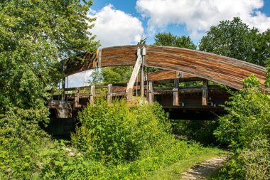 The 5 mile bridge over the Illinois and Michigan canal and trail.  Morris, Illinois, USA.