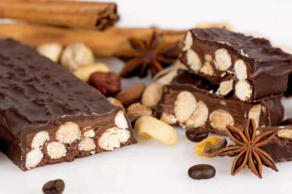 Cioccolato fondente con noci — Foto Stock