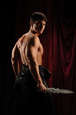 yakışıklı highlander