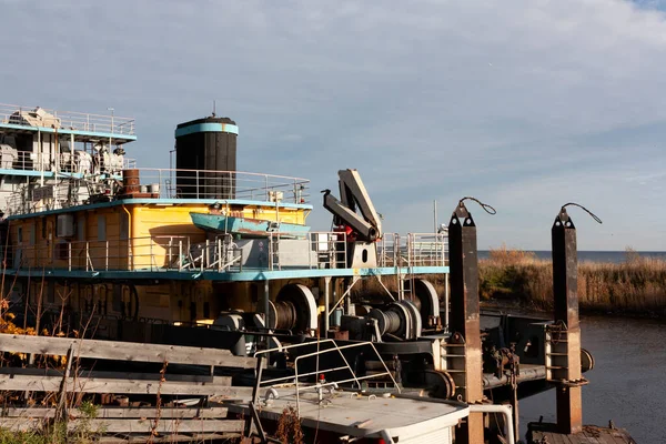 Bateau Dragueur Près Rivage Shlisselburg Russie Octobre 2021 — Photo